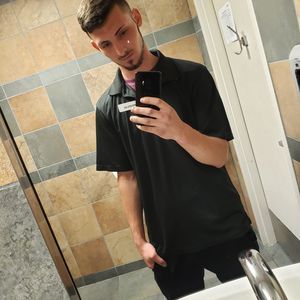 Meet your Posher, Nic